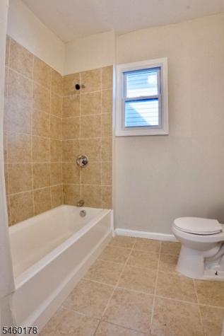 186 N 17th East Orange NJ 07017