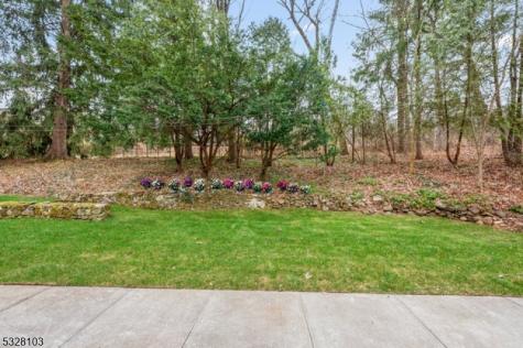 427 Meyersville Road Long Hill NJ 07933