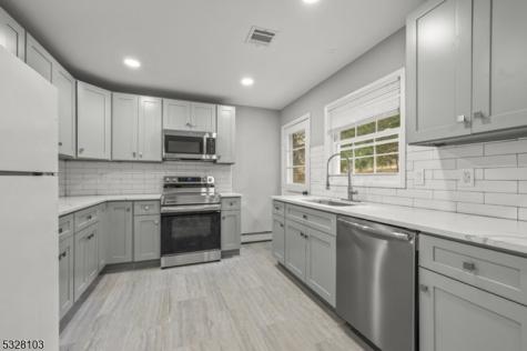 427 Meyersville Road Long Hill NJ 07933