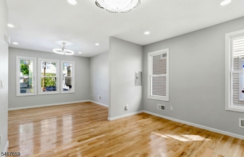280 Conklin Avenue Hillside NJ 07205