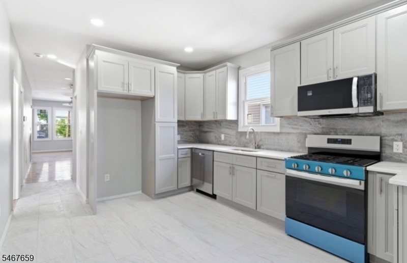 280 Conklin Avenue Hillside NJ 07205