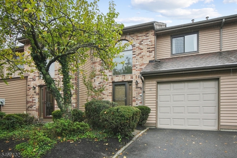 31 Castle Ridge Drive East Hanover NJ 07936