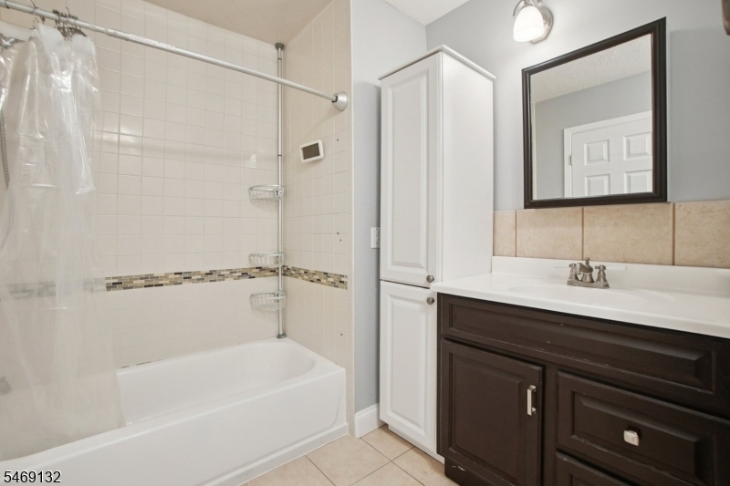 31 Castle Ridge Drive East Hanover NJ 07936