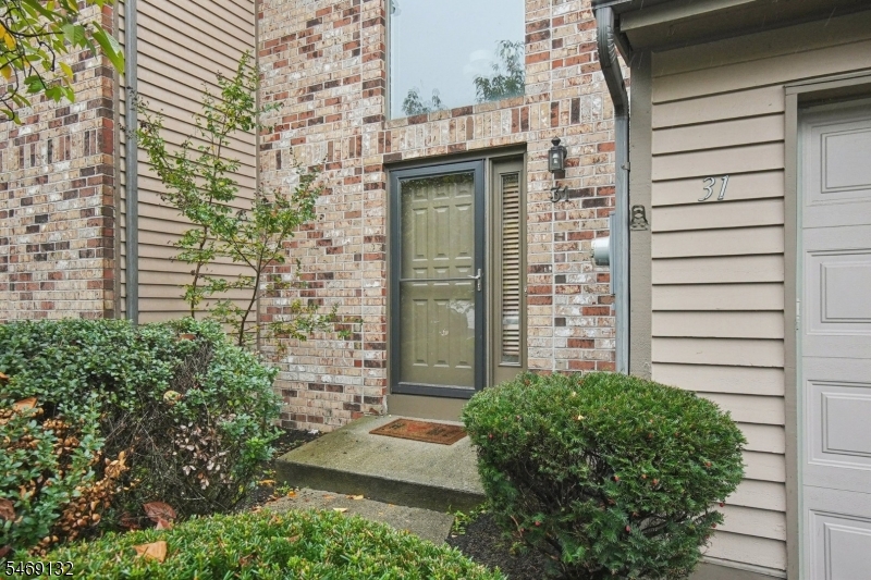 31 Castle Ridge Drive East Hanover NJ 07936