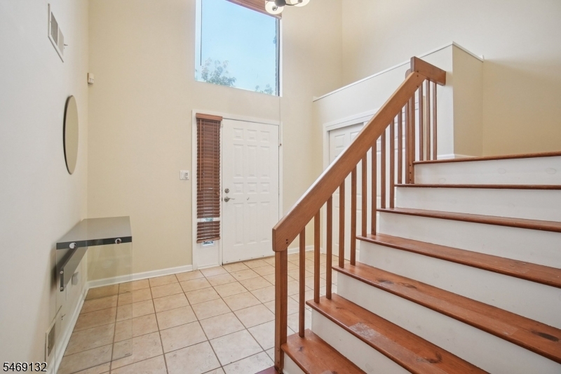 31 Castle Ridge Drive East Hanover NJ 07936