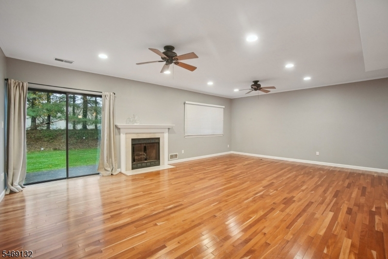 31 Castle Ridge Drive East Hanover NJ 07936