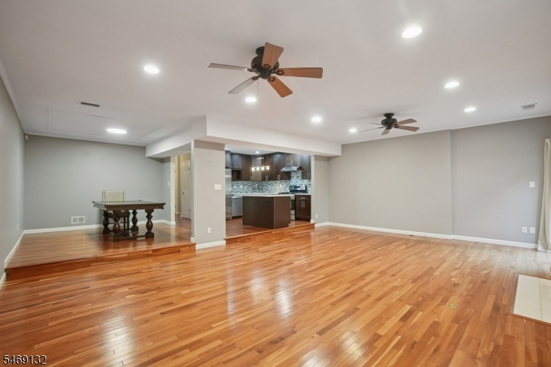 31 Castle Ridge Drive East Hanover NJ 07936
