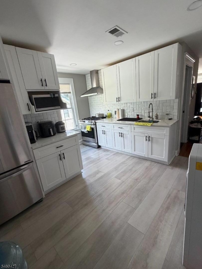 415 E 3rd Avenue Roselle NJ 07203