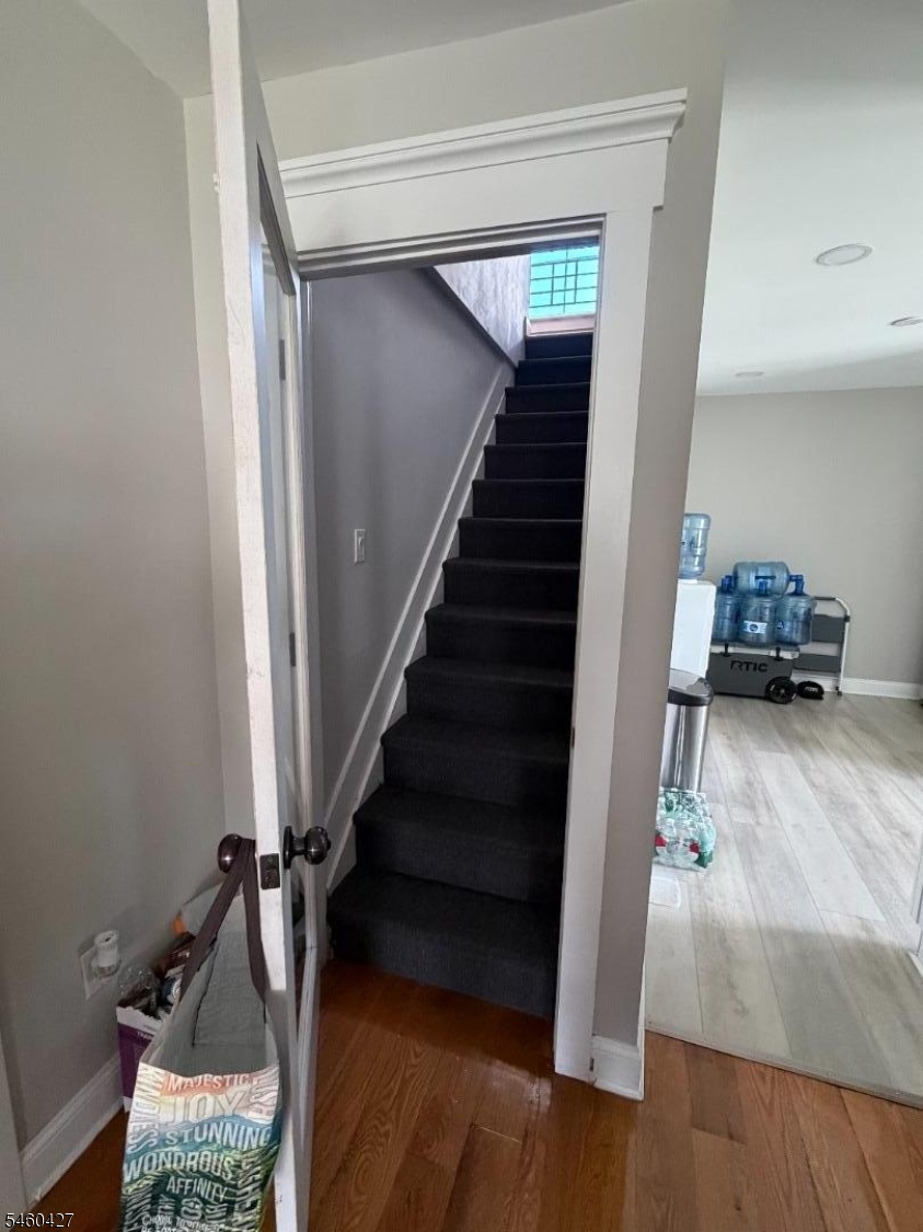 415 E 3rd Avenue Roselle NJ 07203