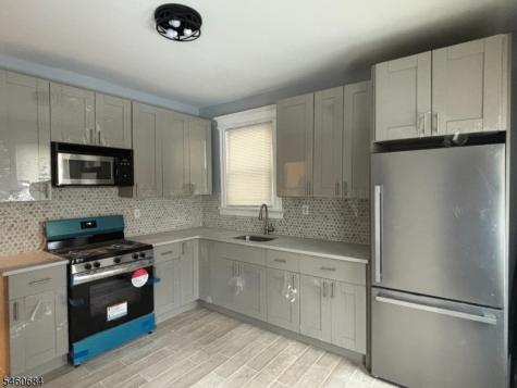 29 Linden Avenue East Orange NJ 07018