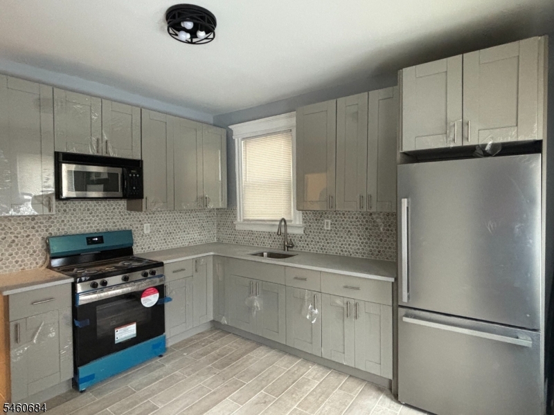 29 Linden Avenue East Orange NJ 07018