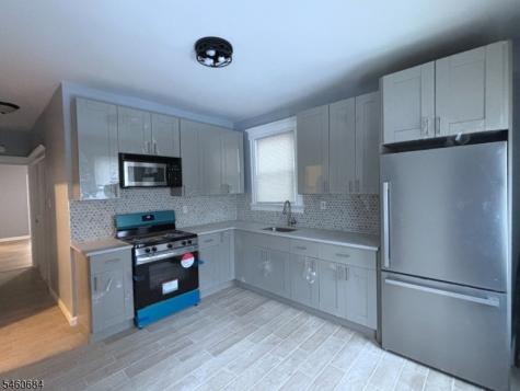29 Linden Avenue East Orange NJ 07018