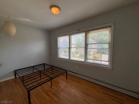 226 Gordon Street Roselle NJ 07203