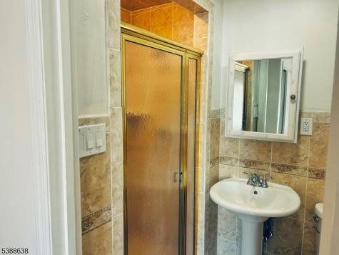 98 S Burnett Street East Orange NJ 07018