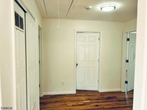 98 S Burnett Street East Orange NJ 07018