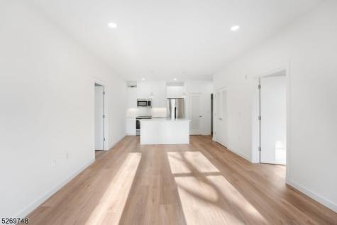 25 Freeway Drive East Orange NJ 07018