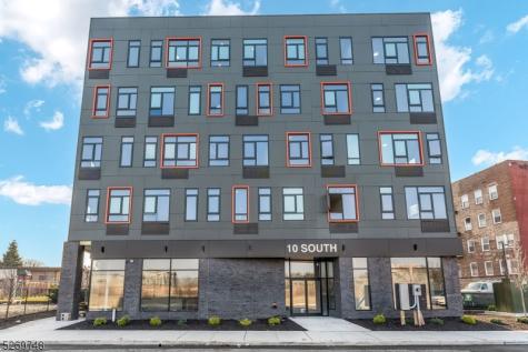 25 Freeway Drive East Orange NJ 07018