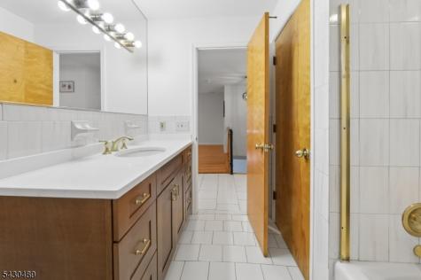 15 W Bradford Avenue Cedar Grove NJ 07009