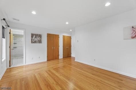 15 W Bradford Avenue Cedar Grove NJ 07009