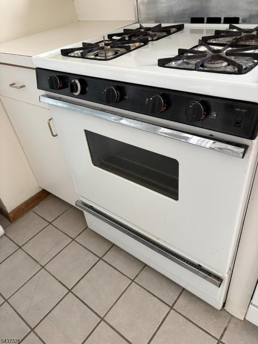 3 Spyglass Hill Vernon NJ 07462