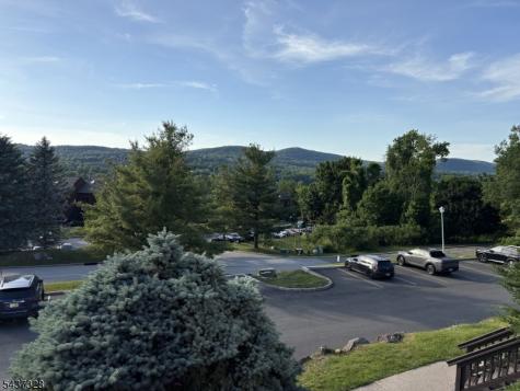 3 Spyglass Hill Vernon NJ 07462