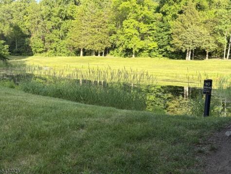 3 Spyglass Hill Vernon NJ 07462