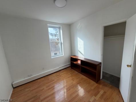 114 Center St, Unit 4 Clifton NJ 07011
