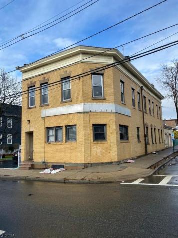 114 Center St, Unit 4 Clifton NJ 07011