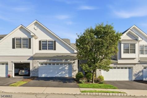 61 Schweinberg Drive Roseland NJ 07068
