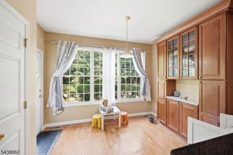 61 Schweinberg Drive Roseland NJ 07068