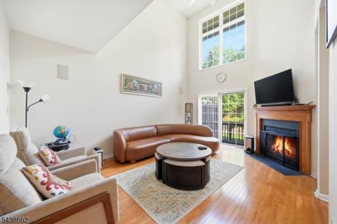 61 Schweinberg Drive Roseland NJ 07068