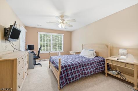 61 Schweinberg Drive Roseland NJ 07068