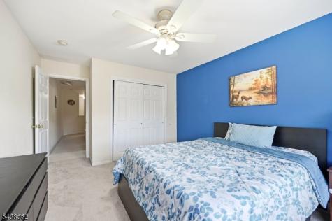 61 Schweinberg Drive Roseland NJ 07068