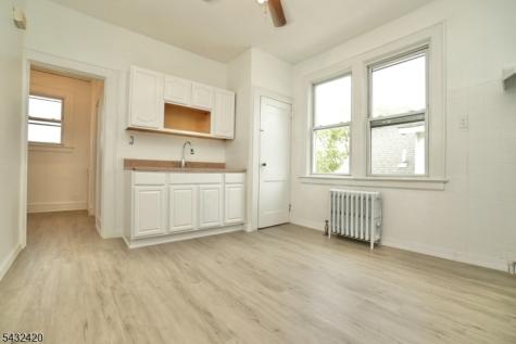 428 N 12th St Unit 3 Newark NJ 07107