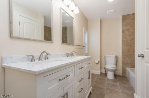 13 Maple Street Milford NJ 08848