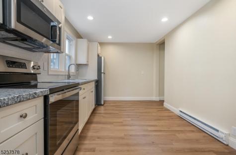 13 Maple Street Milford NJ 08848
