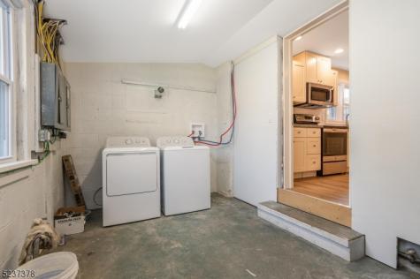 13 Maple Street Milford NJ 08848