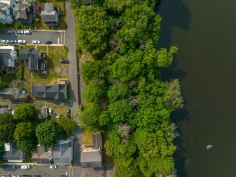 13 Maple Street Milford NJ 08848
