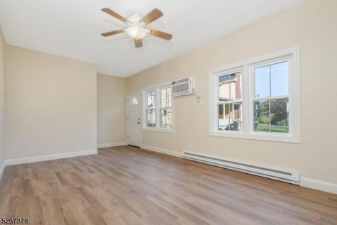 13 Maple Street Milford NJ 08848