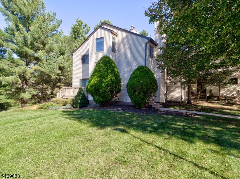 16 Cedar Court Raritan NJ 08822
