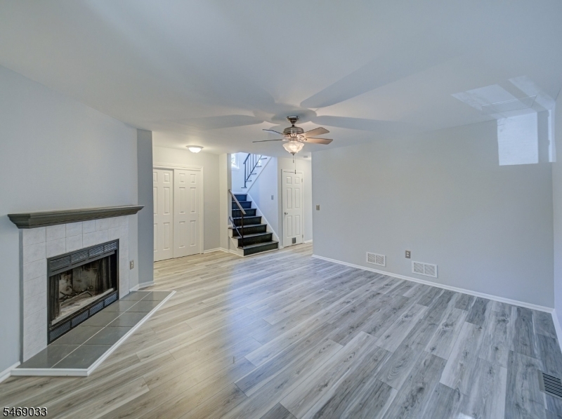 16 Cedar Court Raritan NJ 08822