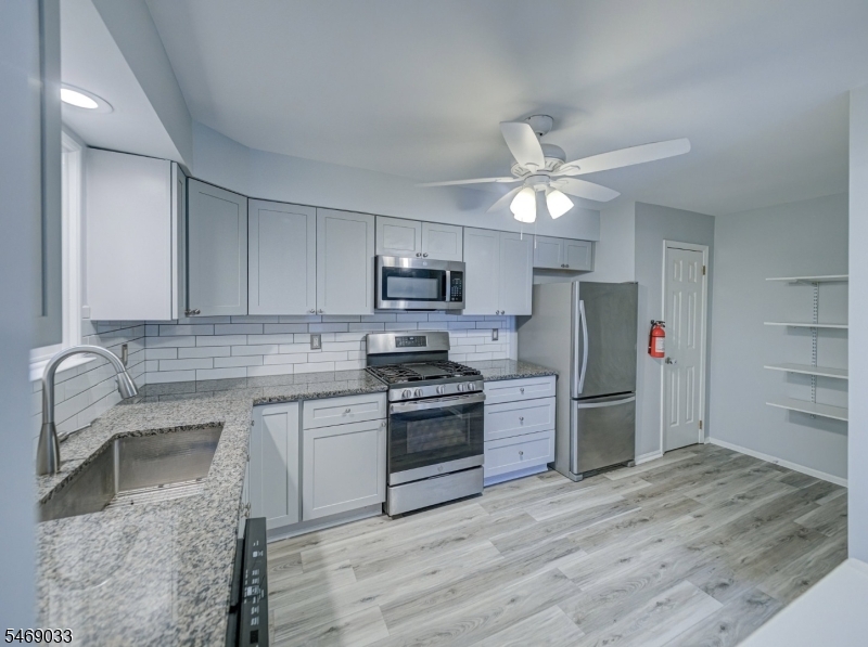 16 Cedar Court Raritan NJ 08822