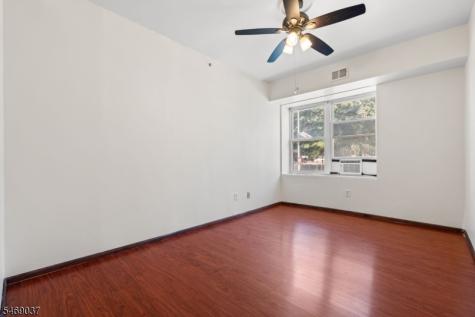 133 N Maple Avenue East Orange NJ 07017
