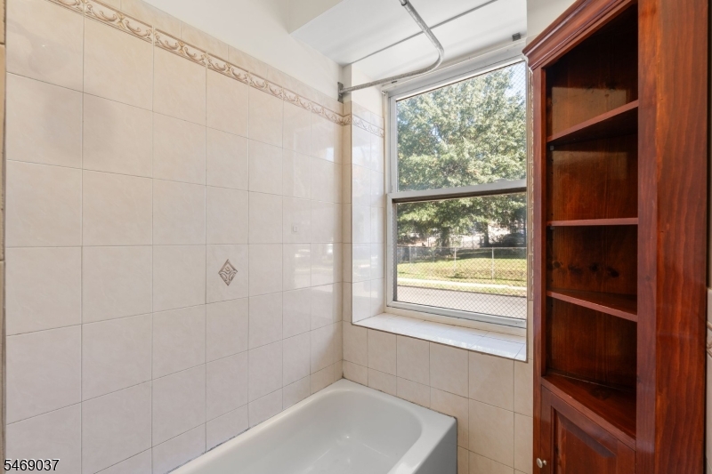 133 N Maple Avenue East Orange NJ 07017