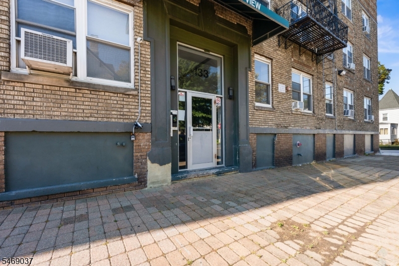 133 N Maple Avenue East Orange NJ 07017