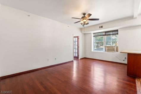 133 N Maple Avenue East Orange NJ 07017