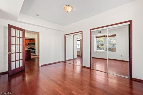 133 N Maple Avenue East Orange NJ 07017