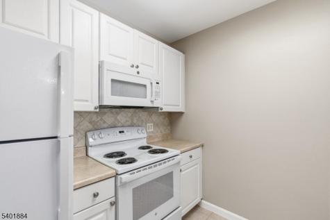 905 River Road Edgewater NJ 07020