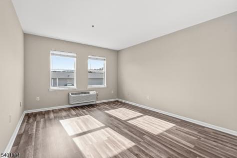 905 River Road Edgewater NJ 07020