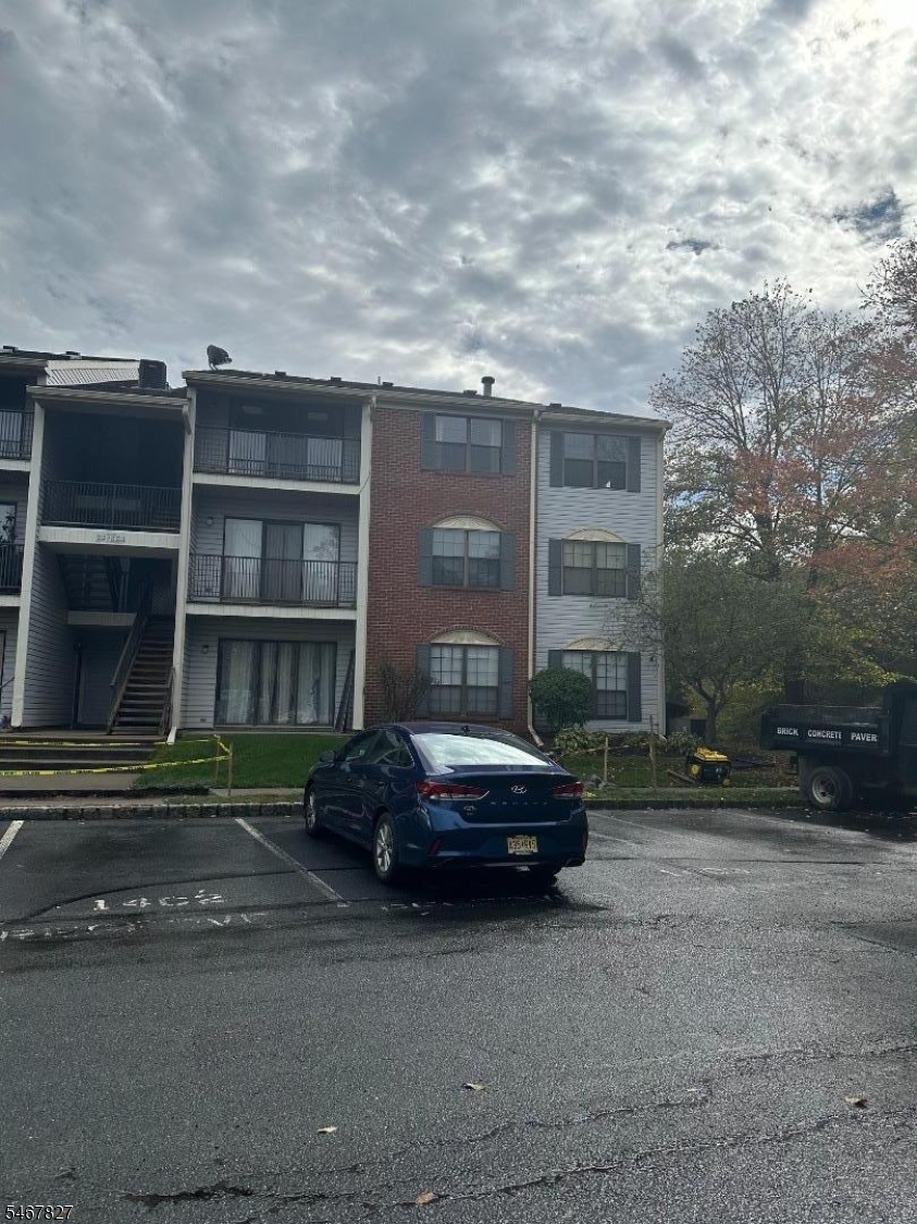 21 Kite Court Lawrence NJ 08648